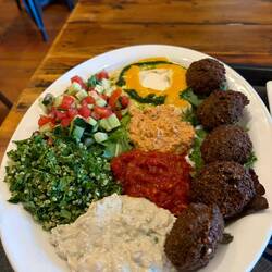Yum. Falafel Platter