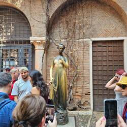 Statue of Juliet