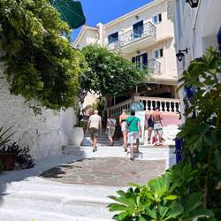 Aufstieg zur Taverne