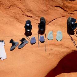 Der Versuch, die Schuhe zu trocknen....