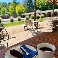 ..Runde mit ihm im Kurpark – nicht aber ohne mir einen letzten Kuchen zu genehmigen.