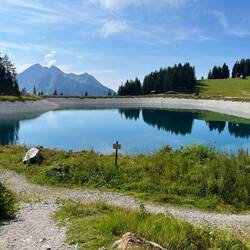 In diesem Bergsee darf man leider nicht schwimmen 😥