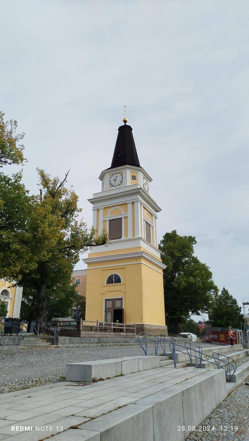 Kleiner Turm vom finnischen Theater wo Grade Herr der Ringe aufgeführt wird. Das muss ja ewig gehen