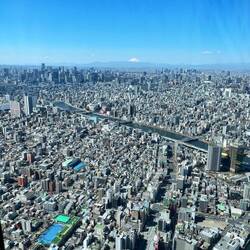 Tokio aus dem Fernsehturm mit dem Mountain Fuji im Hintergrund