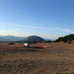 Wegen dem Feuer gesperrte Straße