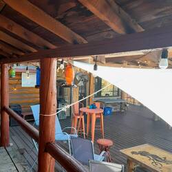 Brush Mountain Lodge - Pizza, Bier, ein richtiges Bett und ein dickes Zmorgen