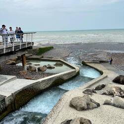 Da fließt das Bachwasser in den Ärmelkanal