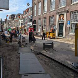 In Deutschland unvorstellbar! Baustelle ohne Absperrung u Fußgänger mitten durch 🫣