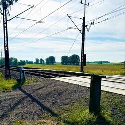 Bahnübergang mit Selbstbedienung