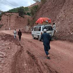 Alles aussteigen! Zu steil für den ,Van mit Passagieren.