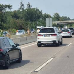 Deutsche Autobahnen mit Urlaubsverkehr