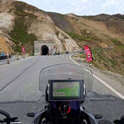 Letztes Mal waren die letzten Meter zum Pass noch schneebedeckt