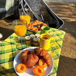 Petit dejeuner au francaise
