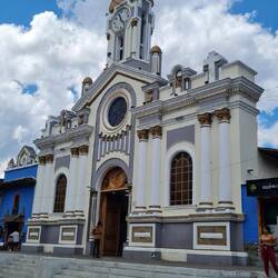 Letzte größere Ortschaft (Vilcabamba) vor der Grenze