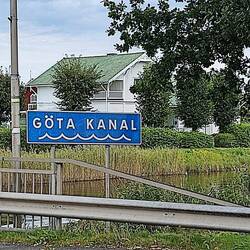 Götakanal bei Askersund. Wir sind 3x drübergefahren, hat auch nichts geholfen