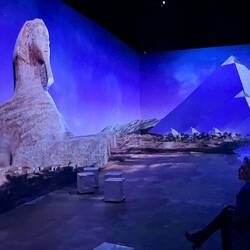 Im immersiven Kinosaal