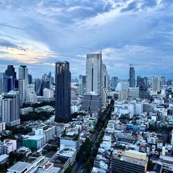 Bangkok, vue depuis le bar qui nous a refusé à l'entrée parce qu'on n'était pas bien habillés