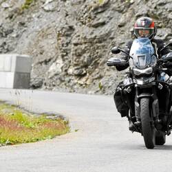 Regine im Aufstieg zu Iseran