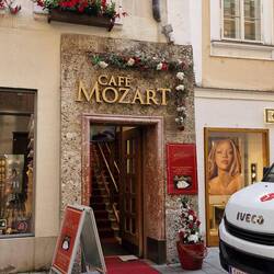 Mozart Cafe