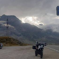 Die Wolken haben ihr Wasser behalten.