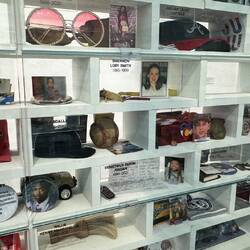 400 hohle Steine repräsentieren die 400 wöchentlichen Todesfälle durch Schiessereien in den USA