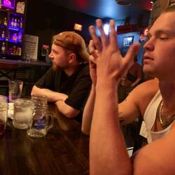 Stärkung im PUB 🍔🍺