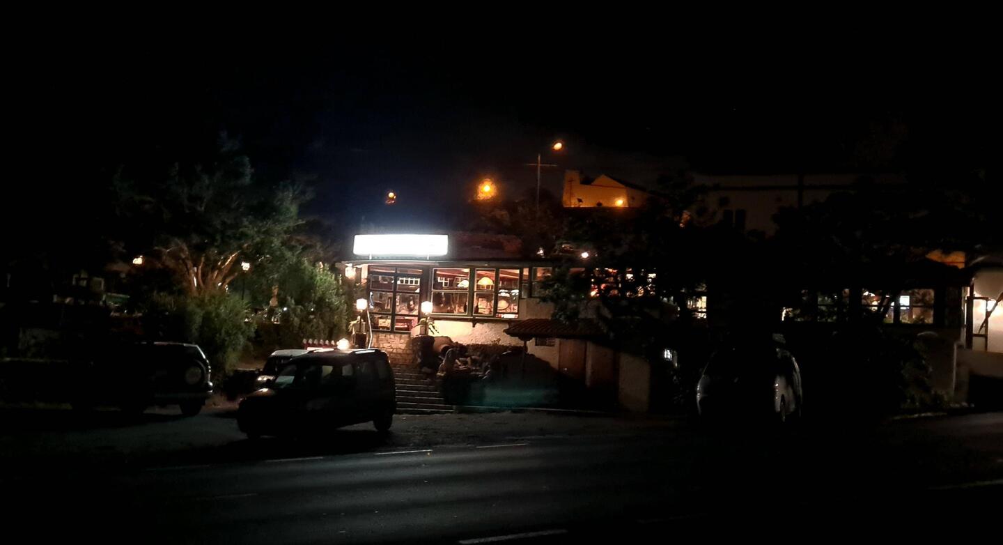 Looks a good spot for a meal and it was too