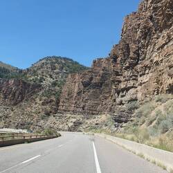 Interstate durch die Berge