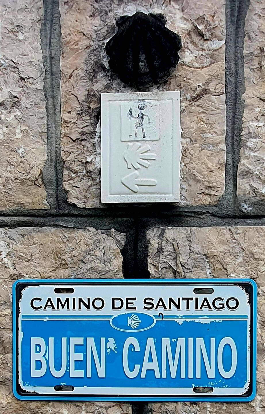 Sur un mur
