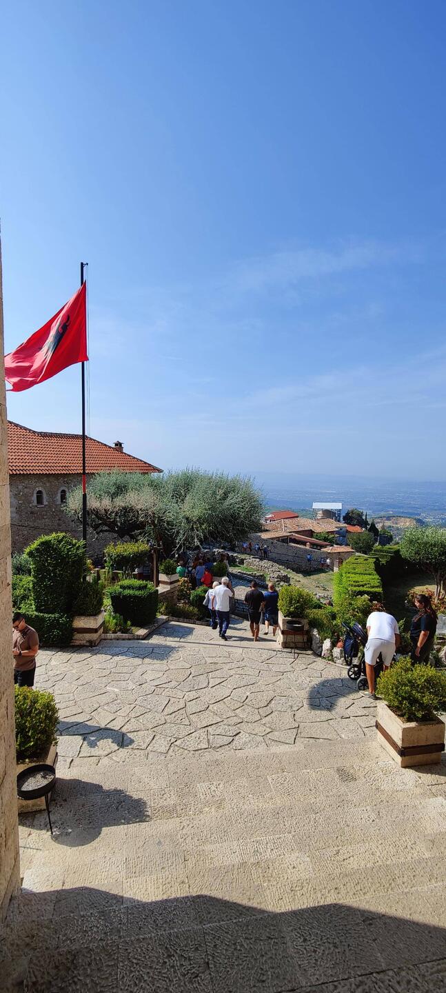 Von der Burg ins Ethnographische Museum