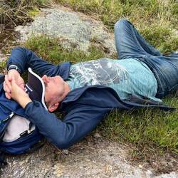 wenn schon keine tolle Aussicht, dann ein schönes Nickerchen