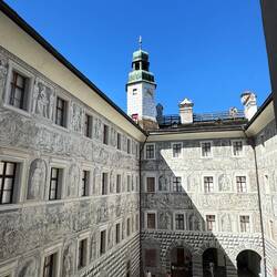 Courtyard of upper castle, note the frescoes, very realistic 3D