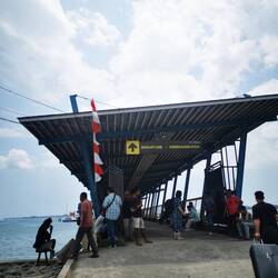 Vom Hafen in Bangsal