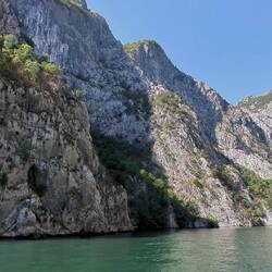 Lake Komani tour