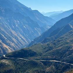 Riding into Kings Canyon