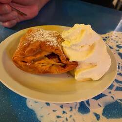 Apple strudel