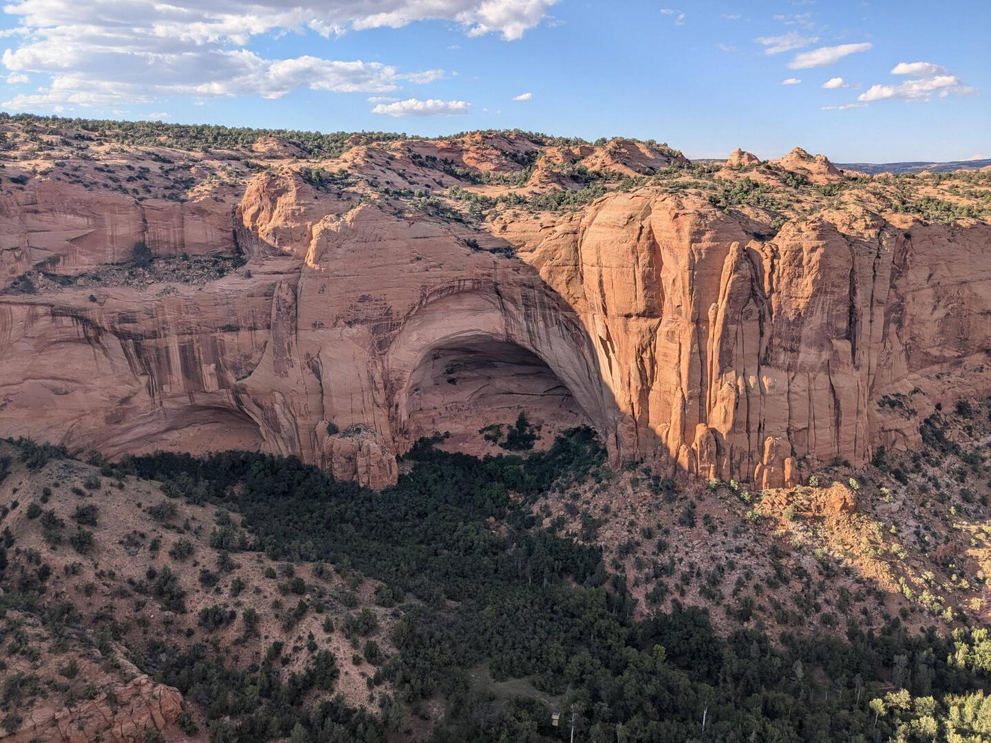 Navajo dwellings in the arch (not very visible in this picture I am afraid)