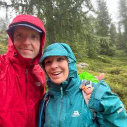 Happy Hochzeitstag! Wurde feuchtfröhlich begangen. 😊