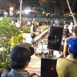 Angklung - traditionelles javanisches Musikinstrument