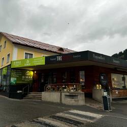 Ehemaliger IFA Moritz - der Supermarkt im Ort