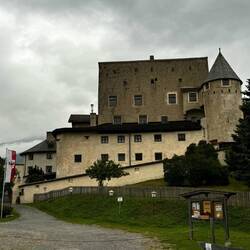 Schloss Naudersberg