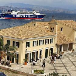 Ein Schiff wird kommen...