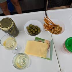 Apero auf dem Schiff