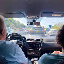 מוטיב חוזר מהיום בו ההורים שלי באו איתי לסאבלט בתל אביב