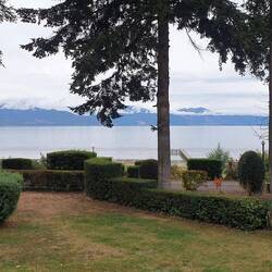 Balkonblick auf den See.