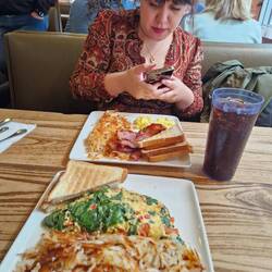 Für mich vegetarisch und für Michelle mit Bacon 🙂