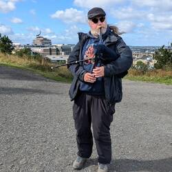 Smalpipe mit glücklichem Besitzer