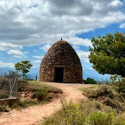 Cooling hut
