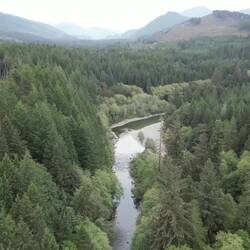 Anflug auf den Parker Creek (Henrike versucht, Drohne zu fliegen)