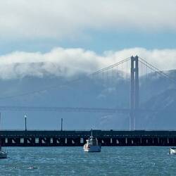 von hier sah die Brücke abends so aus...